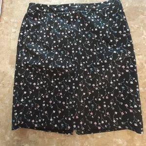 Liz Claiborne Career Skirt Black Size 12 Floral